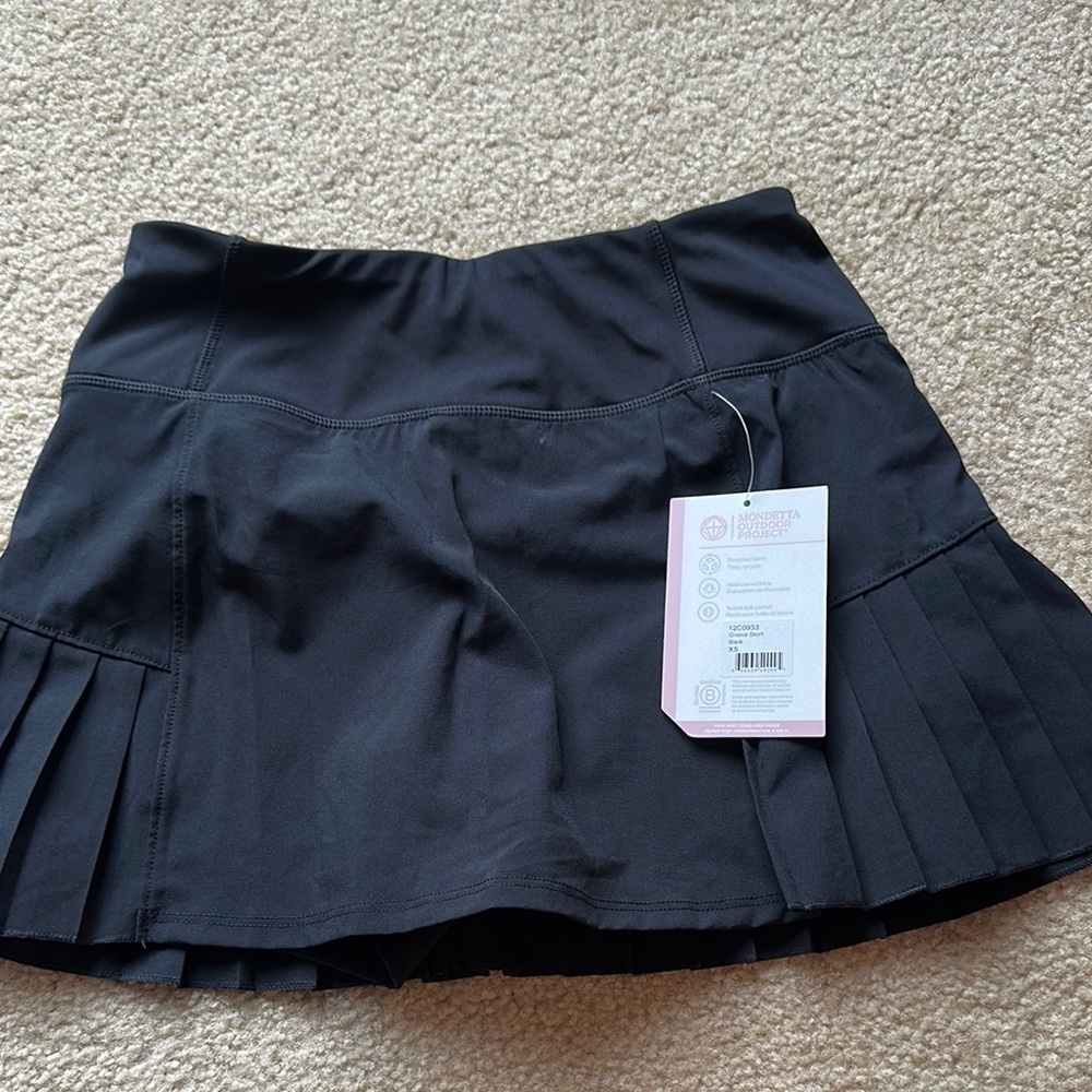 Black Pleated Women's Skirt